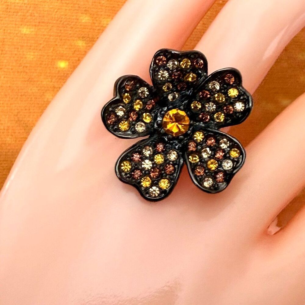 Kenneth Jay Lane KJL Adjustable Crystal Flower Cocktail Ring Gunmetal